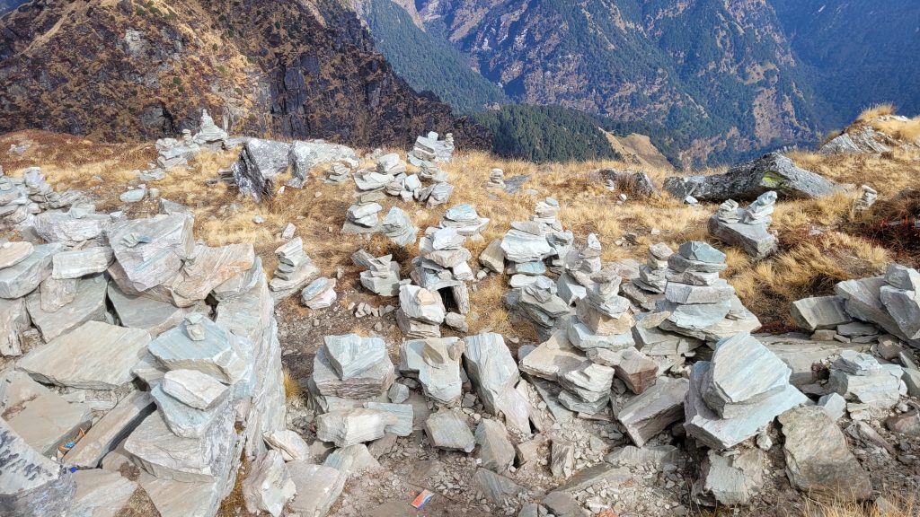 chandrashila-top-peak-chopta-tungnath-chandrashila-trek